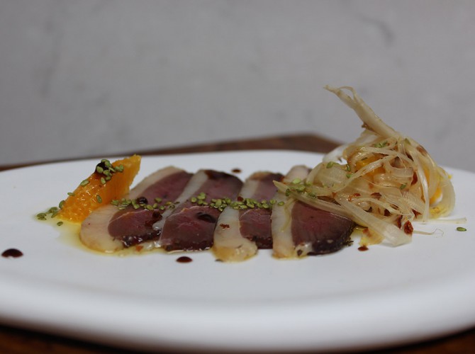 y un jamón, de pato Xabier Gutierrez